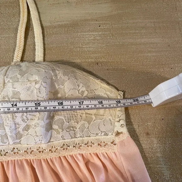 VINTAGE long nightgown with lace bustier. - Picture 9 of 11